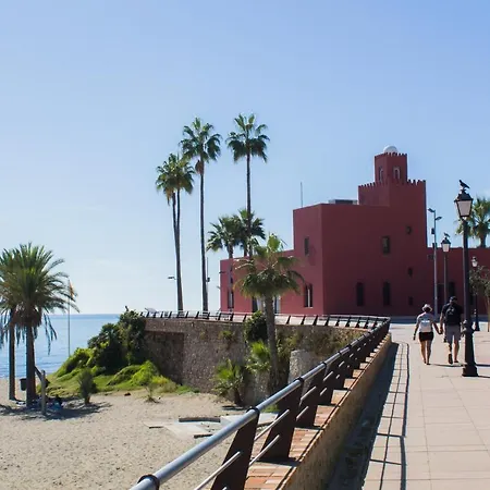Aloha Playa With Ocean Views And Pools Benalmádena